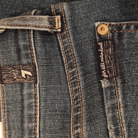 Women's Size 27 7 For All Man Kind Washed Cropped Boot Jeans - Picture 4 of 11